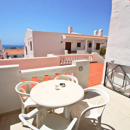Bright &charming Studio Ocean View Los Cristianos Wifi Appartement *