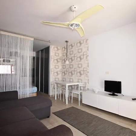 Bright &charming Studio Ocean View Los Cristianos Wifi Apartament Arona (Tenerife)